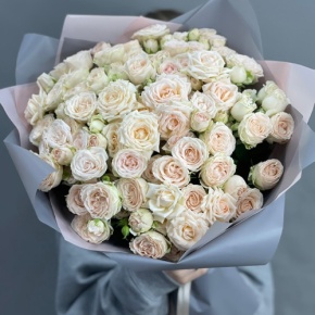 Букет "Кремовый микс" из 25 кустовых роз (50 см) в Лыткарино