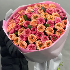 Букет "Лав ю" из 51 пионовидной розы Риджентс парк (60 см) в Лыткарино