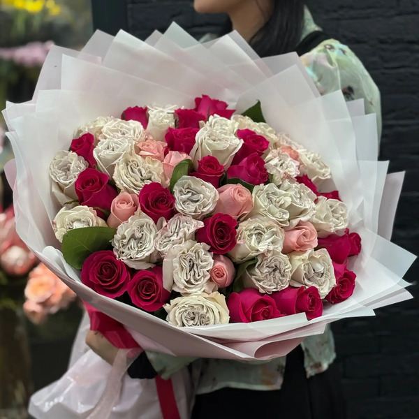 Микс из 51 Эквадорской розы "Малиновый лед" в Лыткарино