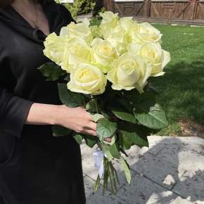 Букет из 11 белых роз (70 см) в Лыткарино