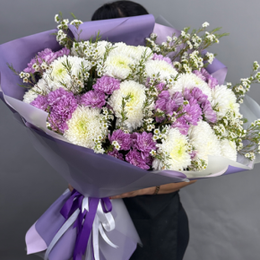 Букет "Лола" из хризантем Магнум, хамелациума и кустовых хризантем в Лыткарино