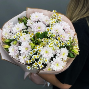 Букет "Сиэтл" из хризантем, альстромерий и ромашек в Лыткарино
