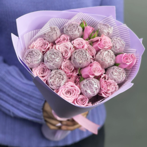 Букет из шоколадных пионов и кустовых роз в Лыткарино