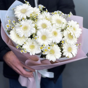 Нежный букет из гербер и ромашек в Лыткарино