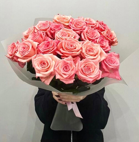 Букет из 21 розовой розы (50 см) в Лыткарино
