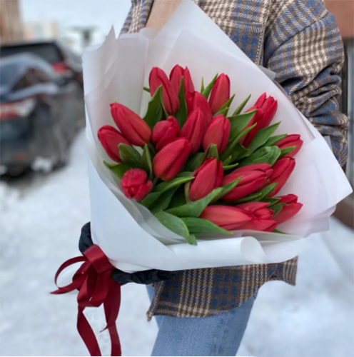 Букет красных тюльпанов в Лыткарино