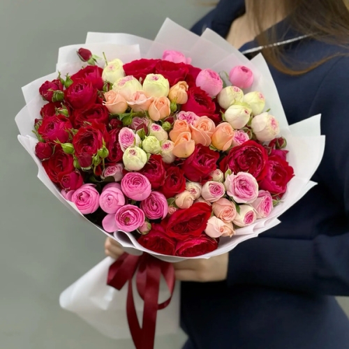 Букет из 15 разноцветных веток кустовых роз в Лыткарино